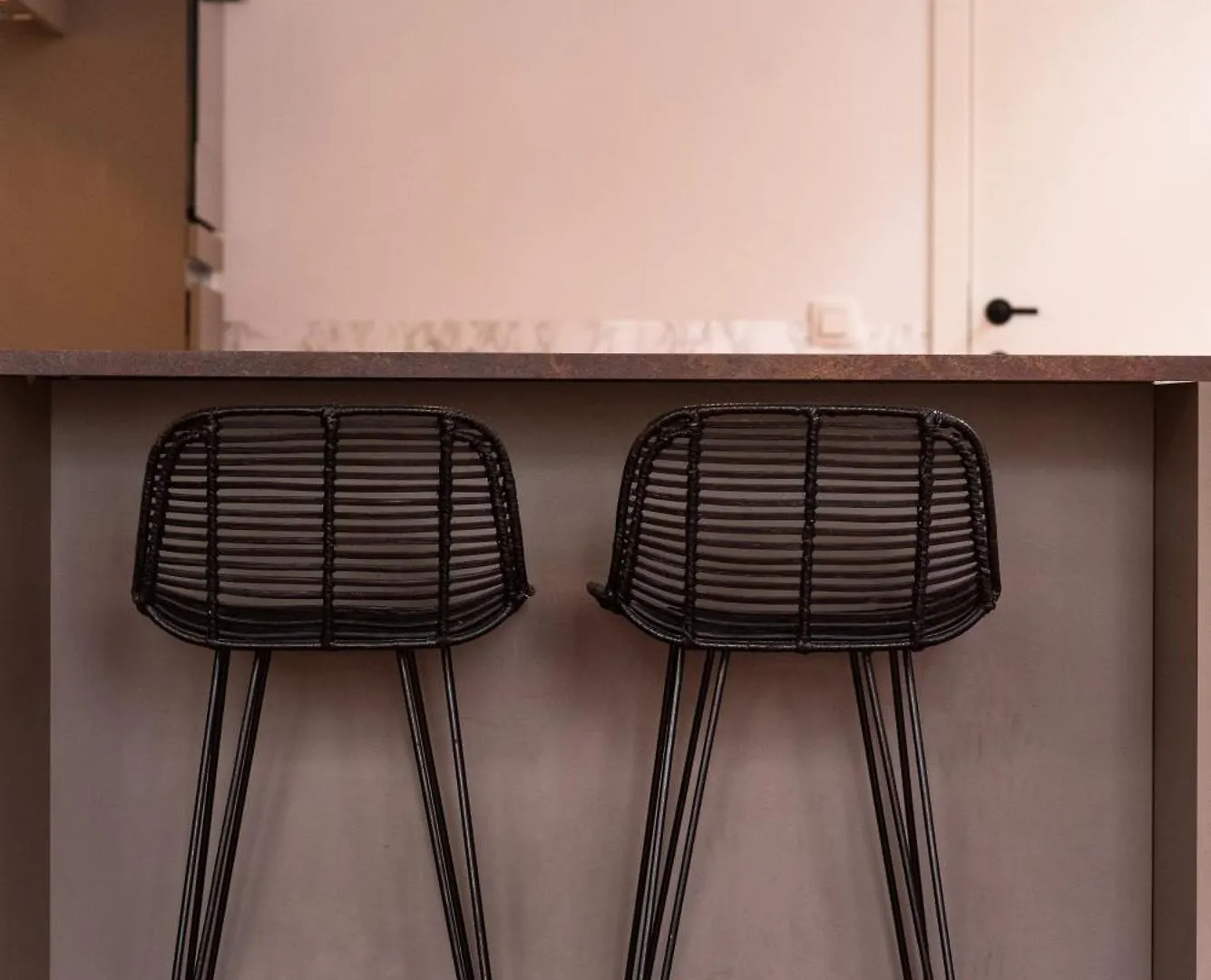 Light And Airy Apartment On Top Location - Industria In Historical Center Antwerp Belgium