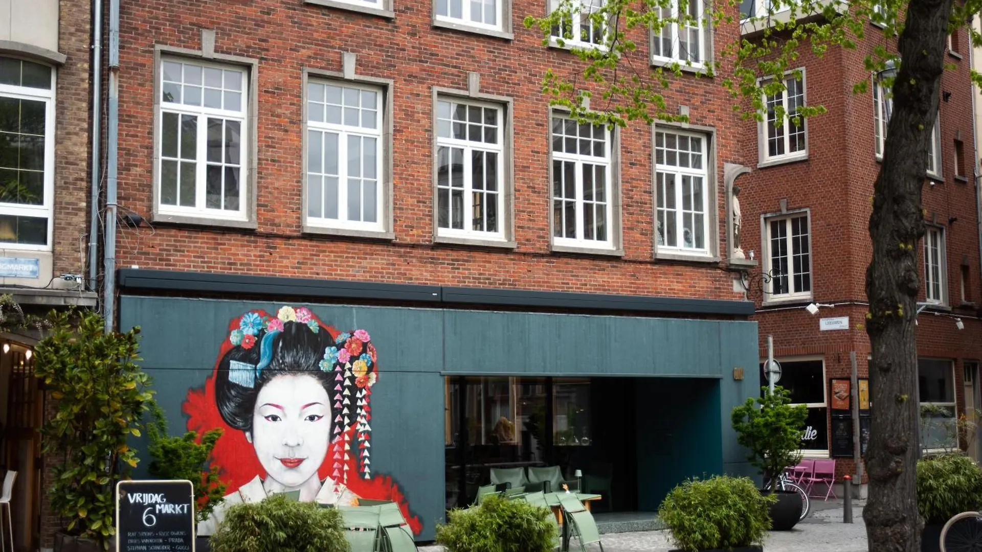 Light And Airy Apartment On Top Location - Industria In Historical Center Antwerp 0*,